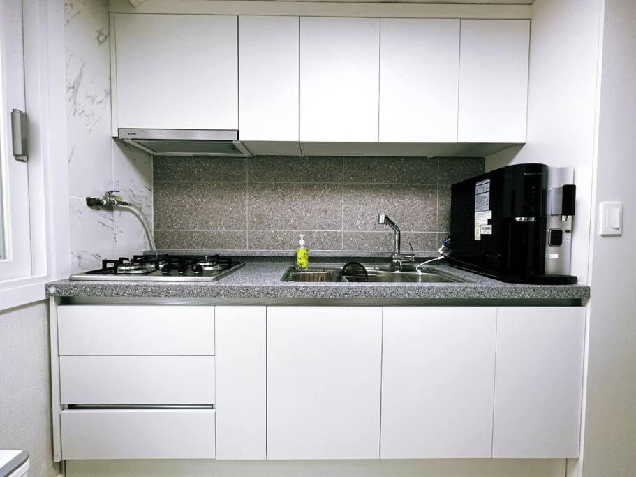 You Here,Stay - 5Min To Hapjeong Station, 10Mins To Hongdae Seoul Eksteriør billede